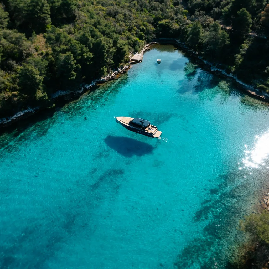 Maslina Resort rouvre ses portes à Hvar : le luxe durable au cœur de la Méditerranée