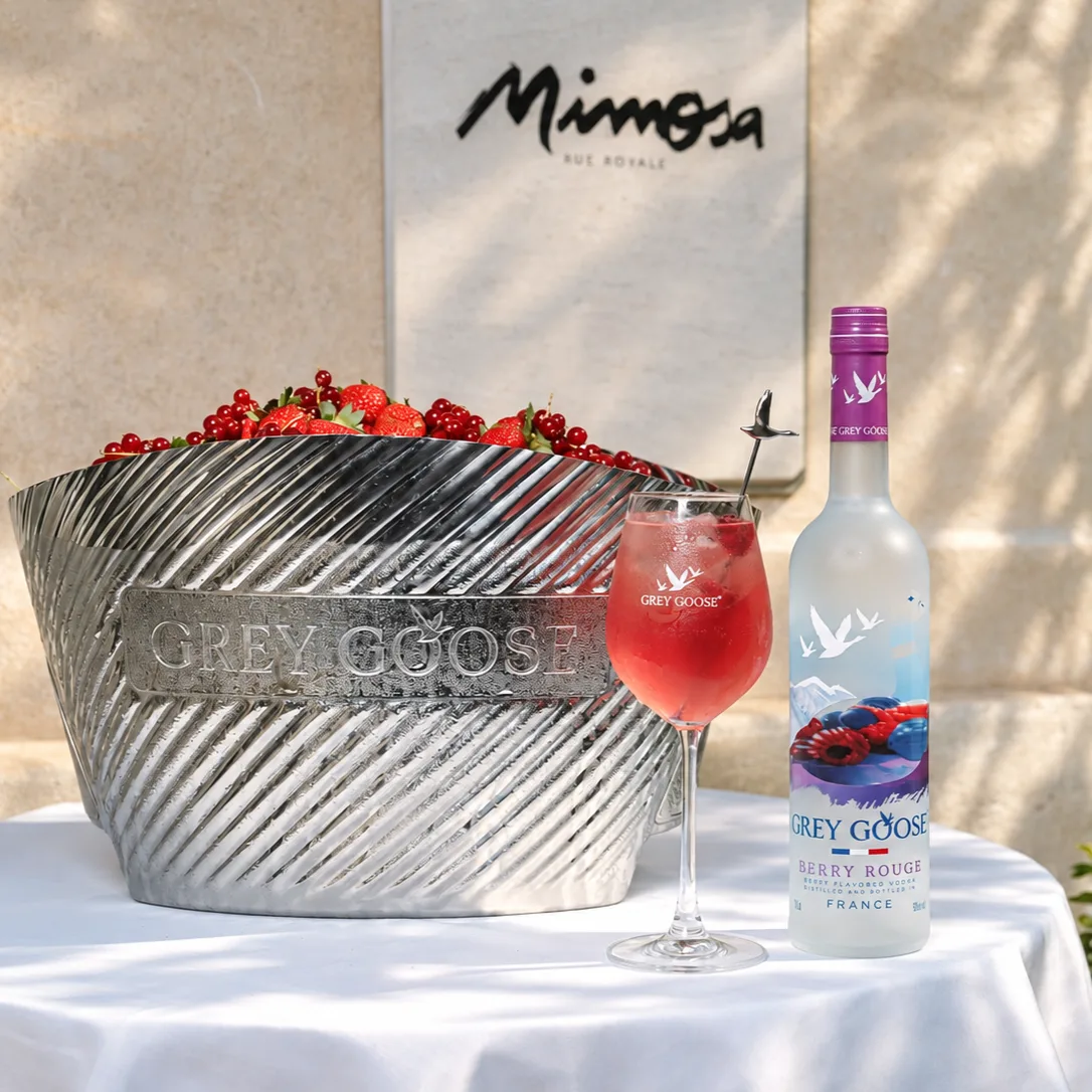 Le Jardin Berry Rouge : le pop-up floral de Grey Goose s’installe chez Mimosa